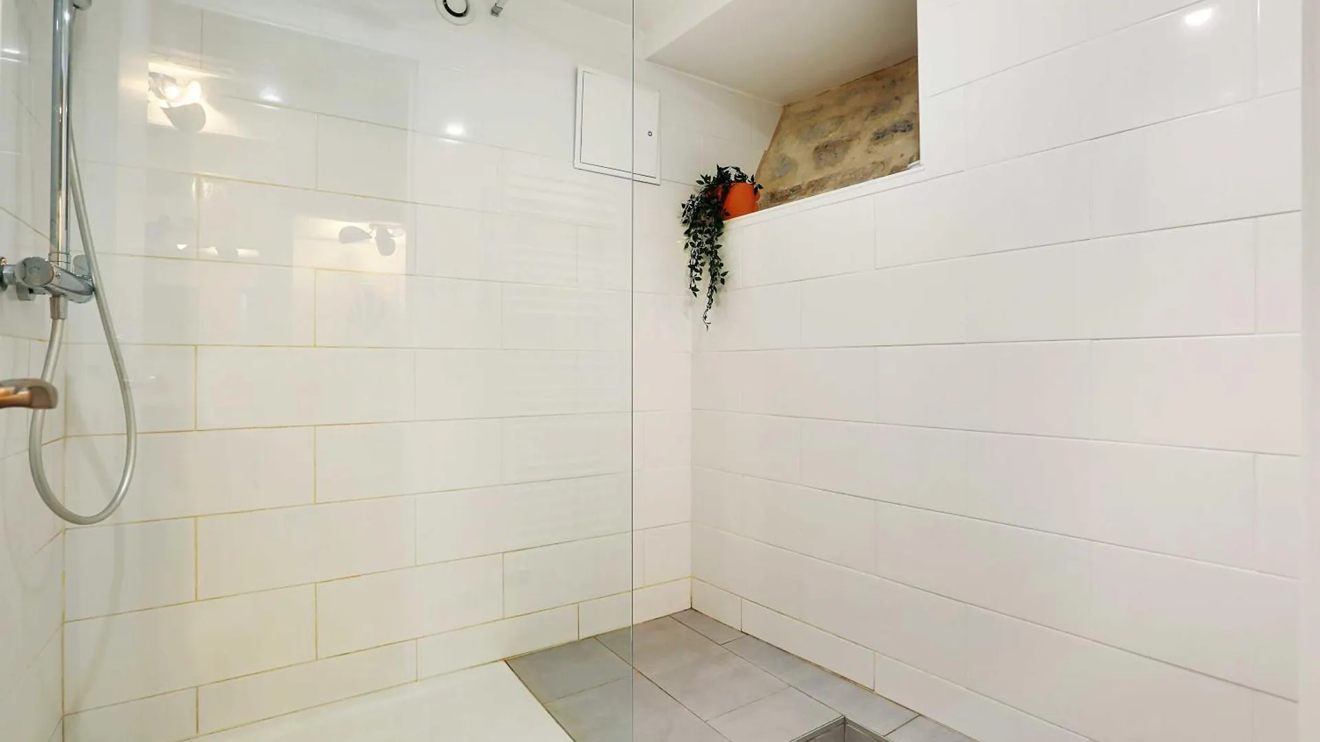 Spacious Apartment - 4Br-10P Montmartre Paris