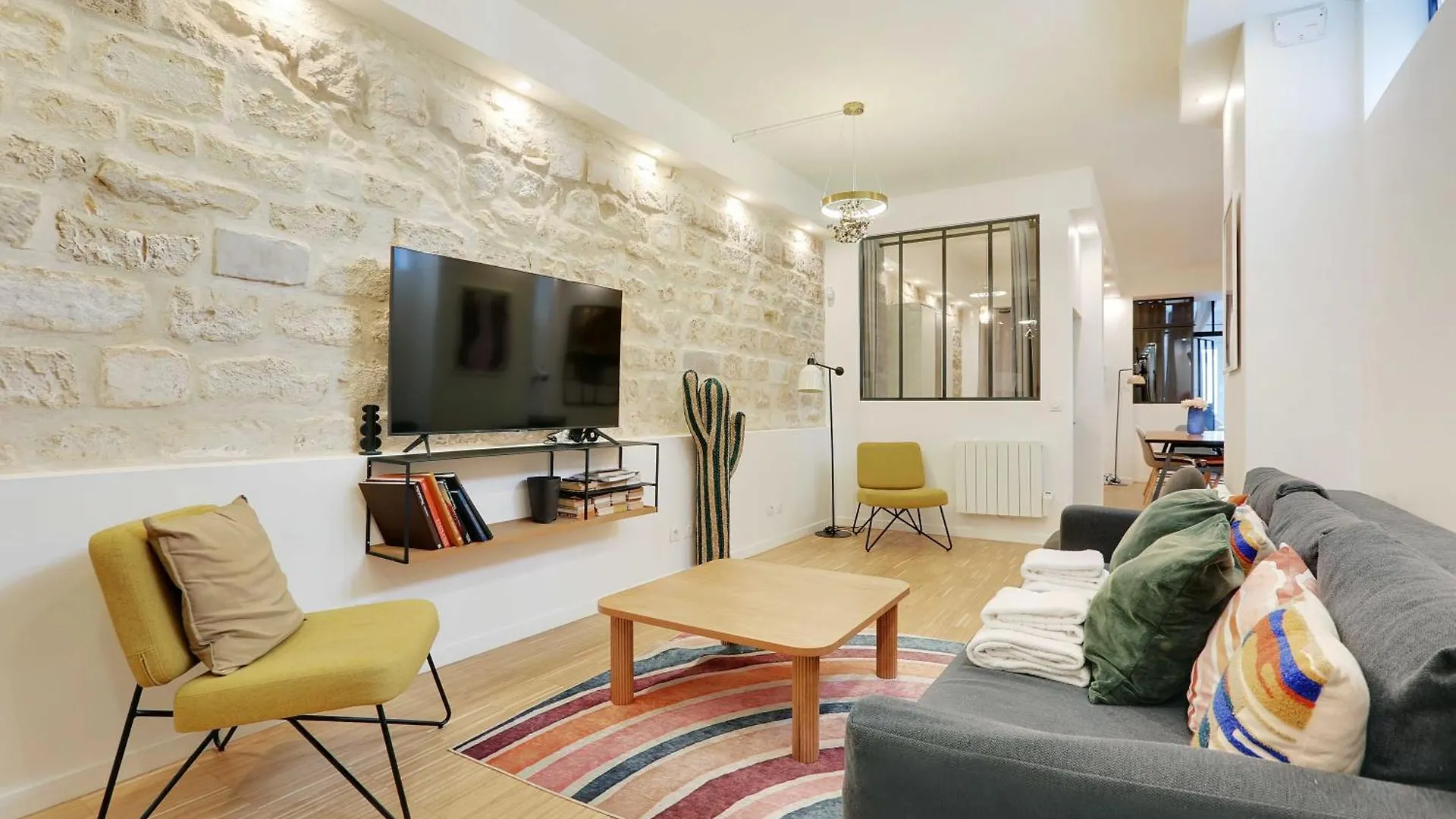Spacious Apartment - 4Br-10P Montmartre Paris 0*,  Frankreich