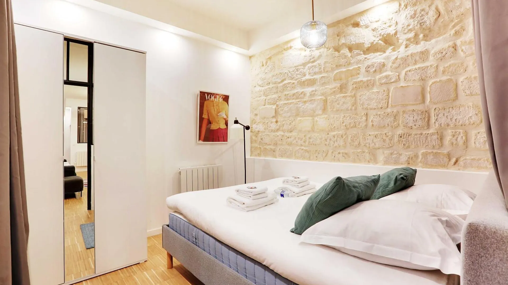 Spacious Apartment - 4Br-10P Montmartre Paris France